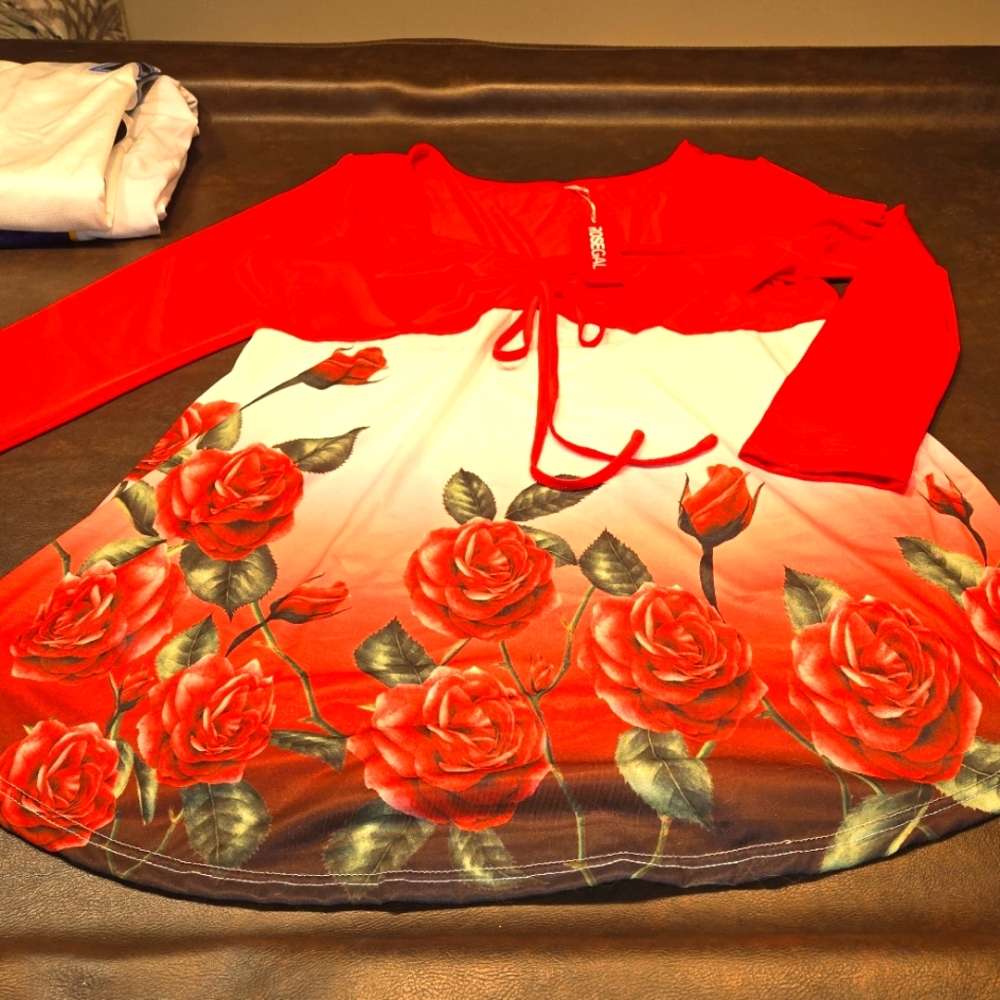 Rosegal Long Sleeve Tunic Top - Red Roses